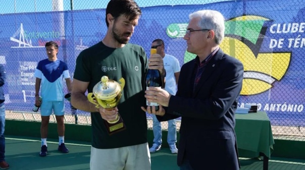 Gastão Elias vence 6º Open Internacional de Ténis de Vila Real de Santo António 