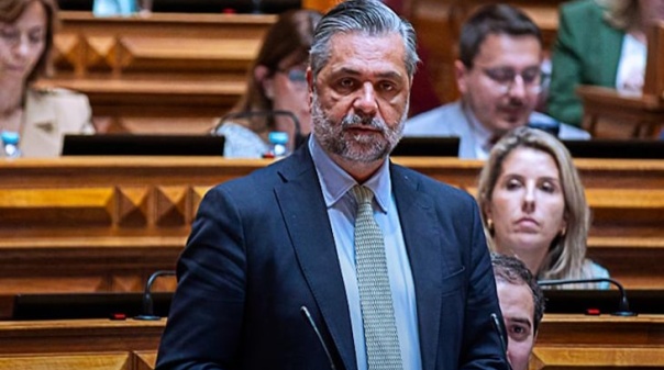 "Se alguém desistiu da oncologia no Algarve, nos termos em que a propôs foi o PS" - Cristovão Norte 