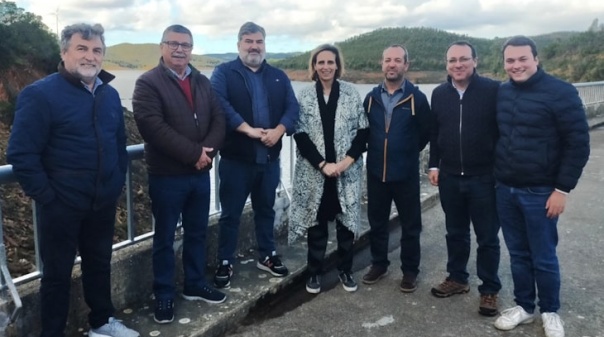 Deputados do PS criticam tempo de espera para iniciar obras na barragem da Bravura   