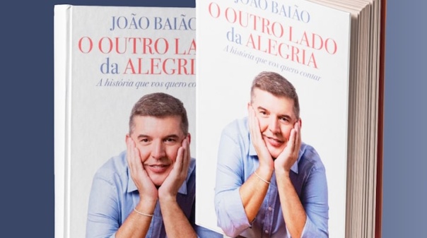 A conversar João Baião apresenta livro em Castro Marim