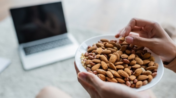 Economia dos frutos secos no Algarve vai estar em debate