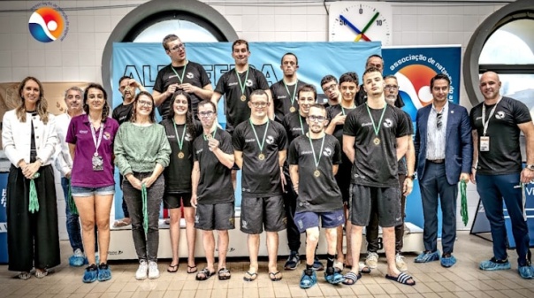 Seleção do Algarve conquista prata na Natação Adaptada