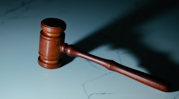 Cinco antigos membros da administração da Ambifaro acusados de abuso de poder