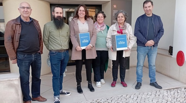 Legislativas: Mandatária regional da CDU entregou lista de candidatos pelo Algarve