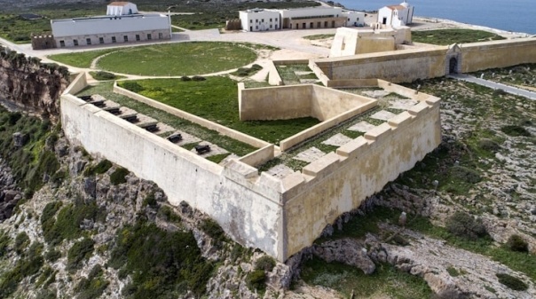 Fortaleza de Sagres convida comunidade a explorar matérias sensíveis de Vila do Bispo