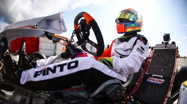 Karting: José Pedro Pinto conquista novo pódio em Portimão