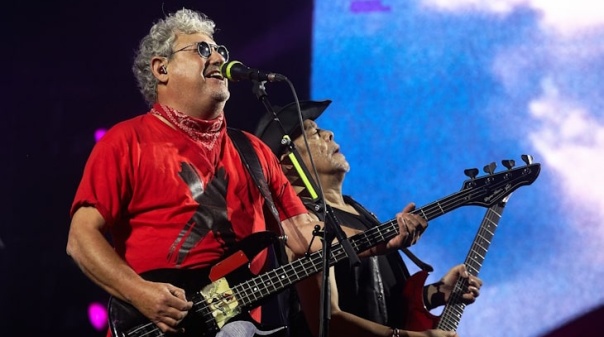 Peste & Sida e Xutos & Pontapés nas comemorações do 25 de Abril em Silves 