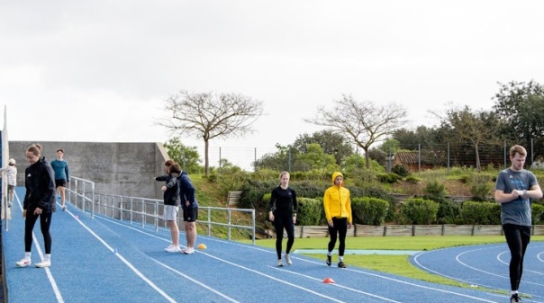 Equipas internacionais de atletismo fazem estágios em Lagoa 
