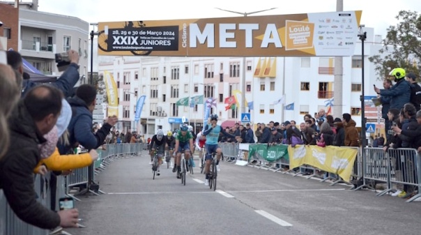 Ciclismo: Volta ao Concelho de Loulé de Juniores anima semana da Páscoa