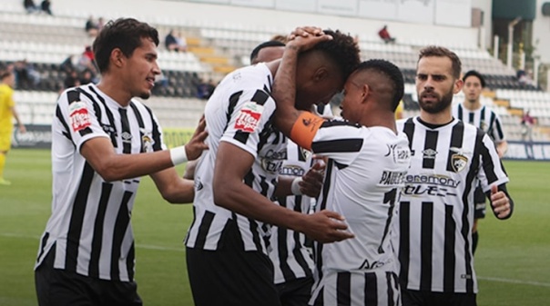 Portimonense vence Paços de Ferreira e afasta-se dos lugares de descida da II Liga