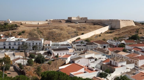 Teatro, música e desporto assinalam Revolução dos Cravos em Castro Marim