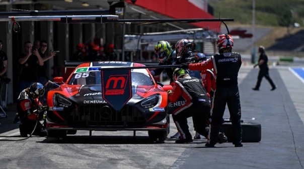Entrega de bens alimentares vale acesso à bancada principal do Autódromo Internacional do Algarve