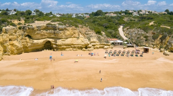 Algarve garante 91 Bandeiras Azuis. Albufeira é o município português com mais galardões 