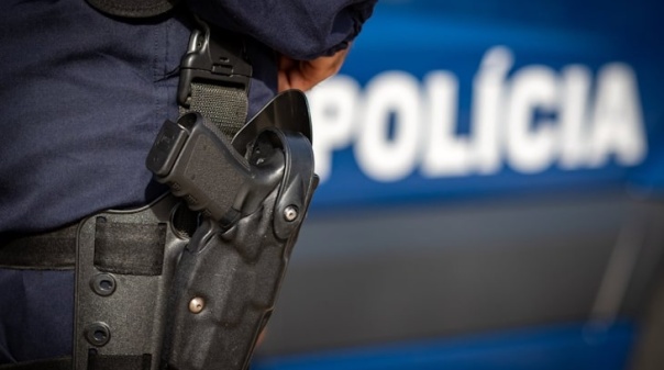 Prisão preventiva para assaltante de lojas e alojamento local em Olhão