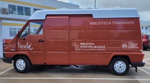 "Novo" Bibliomóvel chega à freguesia de Boliqueime 