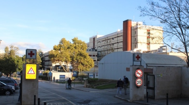 Deputados do PS contra demissão da diretora do Serviço de Oncologia da ULS Algarve