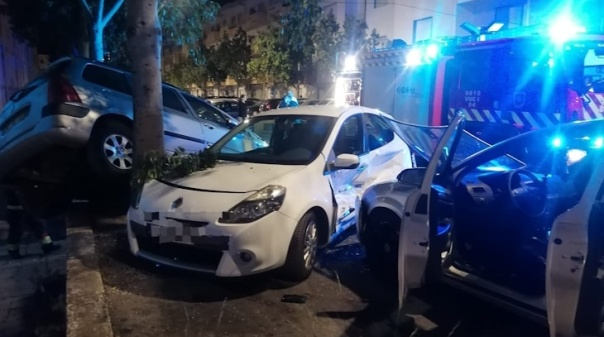 Olhão: Quatro viaturas envolvidas em colisão