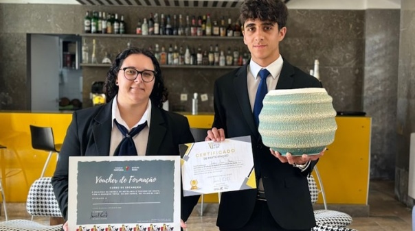 Aluno da Escola de Hotelaria e Turismo do Algarve vence festival de cocktails