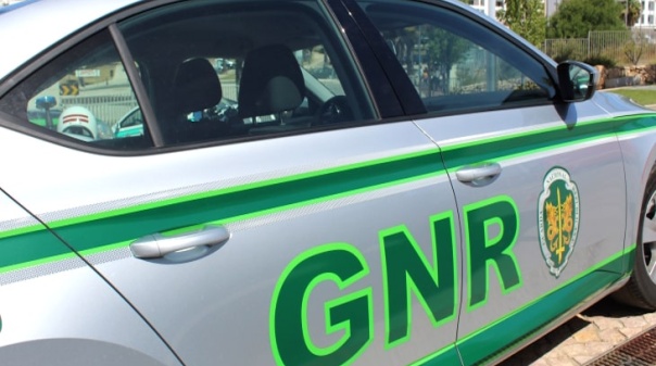GNR apreende tabaco de mascar e papoila-seca em Olhão