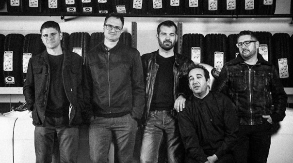 República 14 recebe banda O Ludo para concerto ao ar livre 