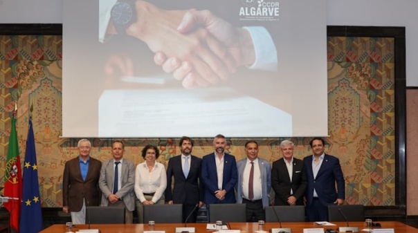 CCDR Algarve celebrou protocolos de colaboração com secções regionais de ordens profissionais