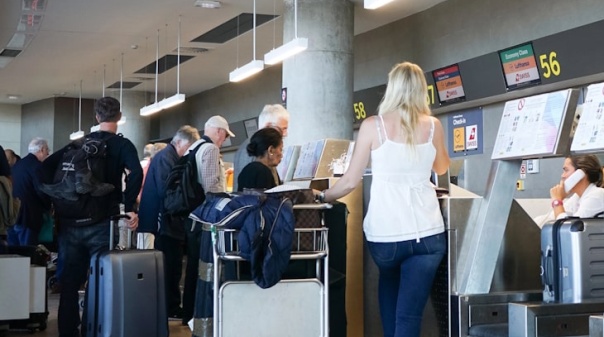 Governo acredita que filas nos aeroportos estarão resolvidas em duas semanas