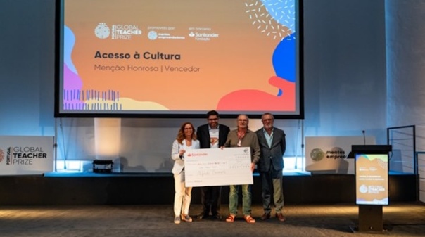 Professor de Portimão recebe menção honrosa do Global Teacher Prize Portugal