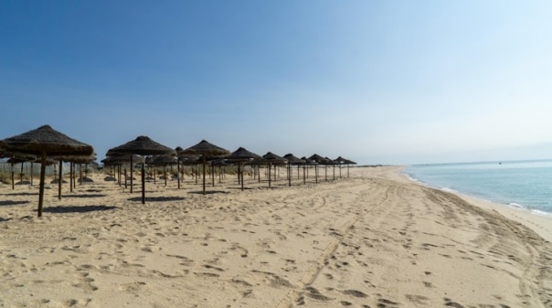 Praia Fuseta-Mar reabriu hoje após reposição de areias 