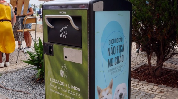 Papeleiras inteligentes vão melhorar limpeza urbana de Lagos