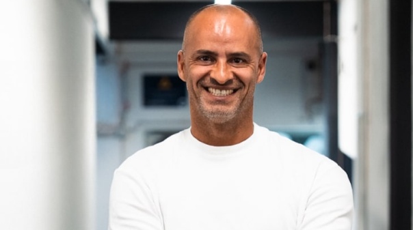 Jorge Silas assume comando técnico do Farense por uma época