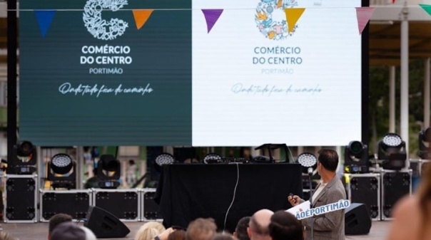 Comércio do centro de Portimão adere ao projeto Bairros Digitais e ganha nova imagem