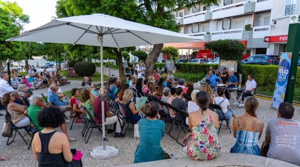 Conversas partilhadas no jardim regressam a Portimão com escritores e críticos literários