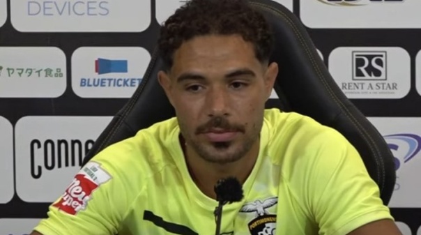 Guarda-redes Hamza Alaa assina por duas épocas com o Portimonense