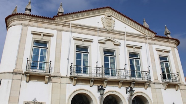 Autárquicas: Corrida à presidência da Câmara de Faro com três candidatos conhecidos