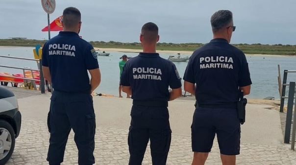 Quatro pessoas identificadas por venda ambulante sem licença em Cabanas de Tavira