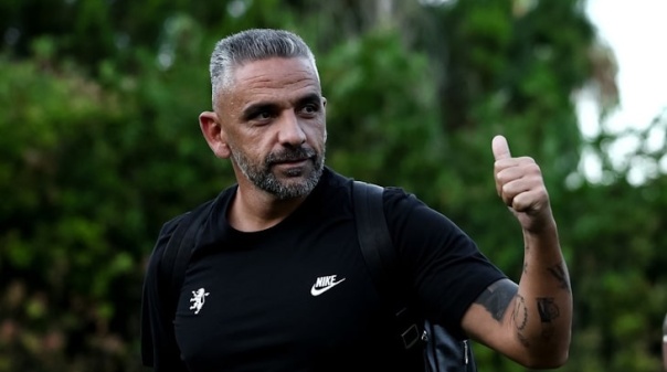Sporting parte para estágio no Algarve sem Gyökeres na comitiva