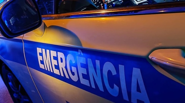 Dois turistas encontrados mortos em piscina de Albufeira