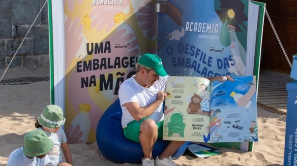 Esta quinta-feira, Praia dos Salgados recebe animação da Academia Ponto Verde