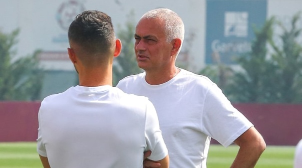 José Mourinho regressa a Albufeira para estágio do Fenerbahçe 