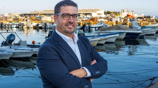 Autárquicas: Alexandre Pereira encabeça coligação PAN/BE/Livre à Câmara de Olhão