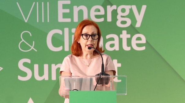 Ministra do Ambiente e Energia considera que para defender a economia do Algarve é preciso proteger o litoral 