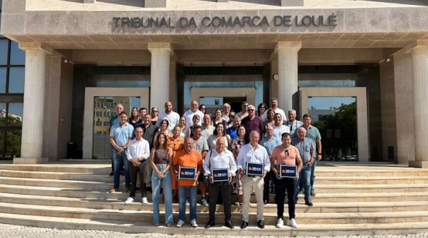 Coligação "Fazer Melhor" entregou listas para as eleições autárquicas em Loulé