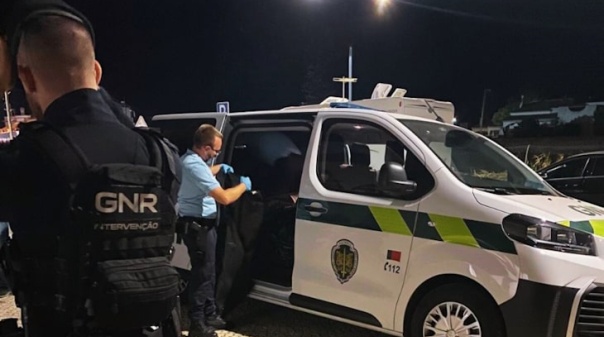 Mais 24 migrantes que chegaram ao Algarve encaminhados hoje para centros temporários 