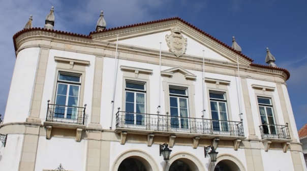 Marcelo e Montenegro têm hoje reunião semanal na Câmara Municipal de Faro