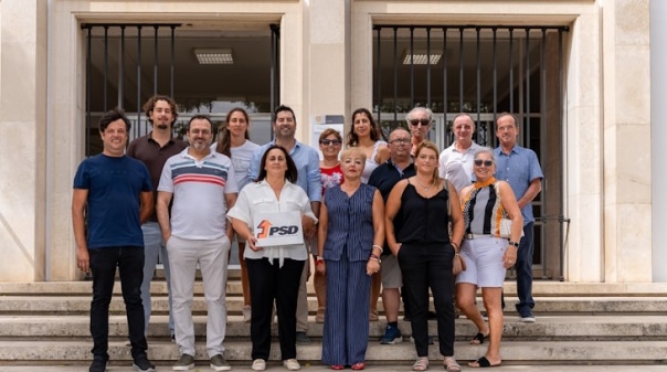 PSD de Vila do Bispo entregou listas para as autárquicas  