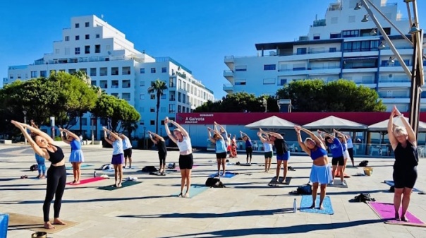 “Verão Ativo 25” despede-se este sábado na Praça do Mar em Quarteira