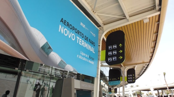 Movimento de passageiros no aeroporto de Faro sobe 7,3% até julho