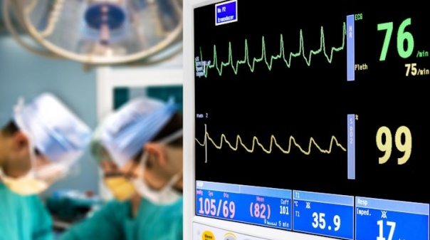 Interna que denunciou más práticas cirúrgicas em Faro participou em mais de 180 cirurgias