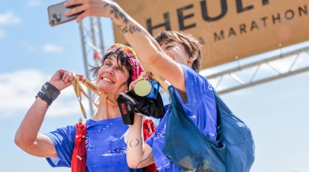SheUltra empodera mulheres e angaria fundos contra o cancro em corrida em Albufeira