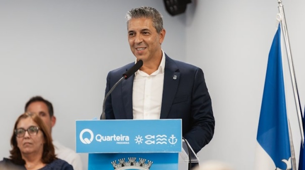 Novo presidente da Junta de Freguesia de Quarteira tomou posse para responder «às necessidades das pessoas»